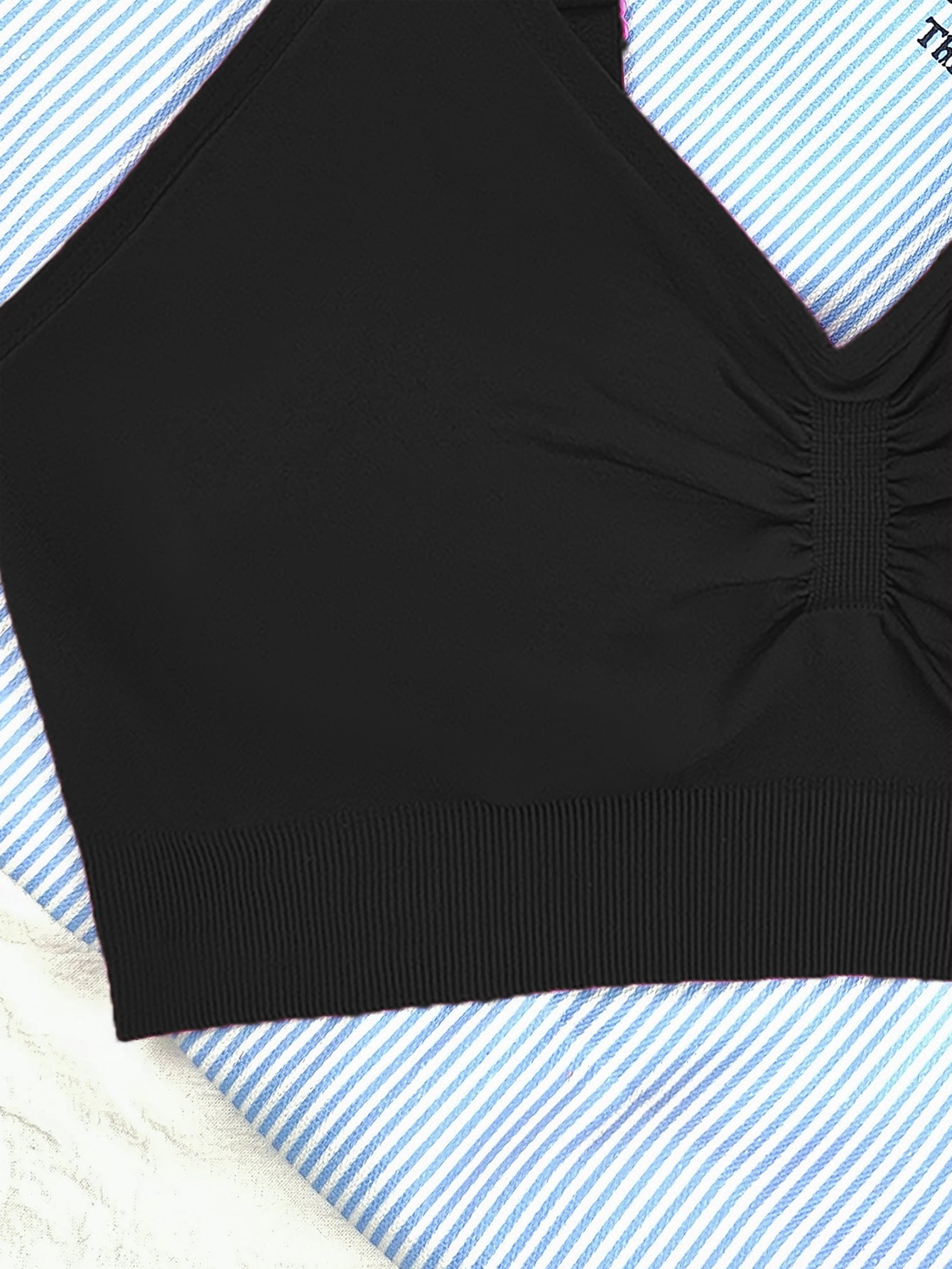 Wireless seamless cami bra in black – SavvyGirl